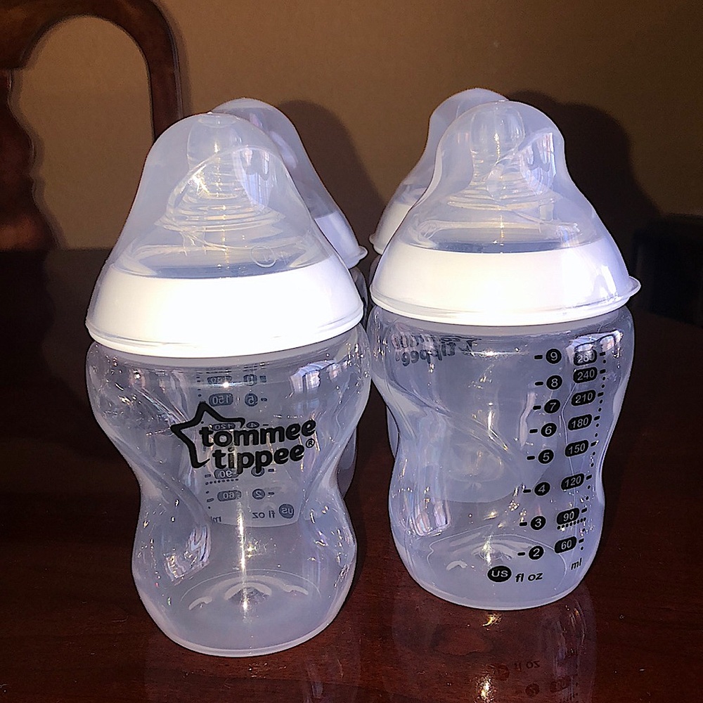 4 NEW Tommee tippee 9oz bottles size 1 nipples